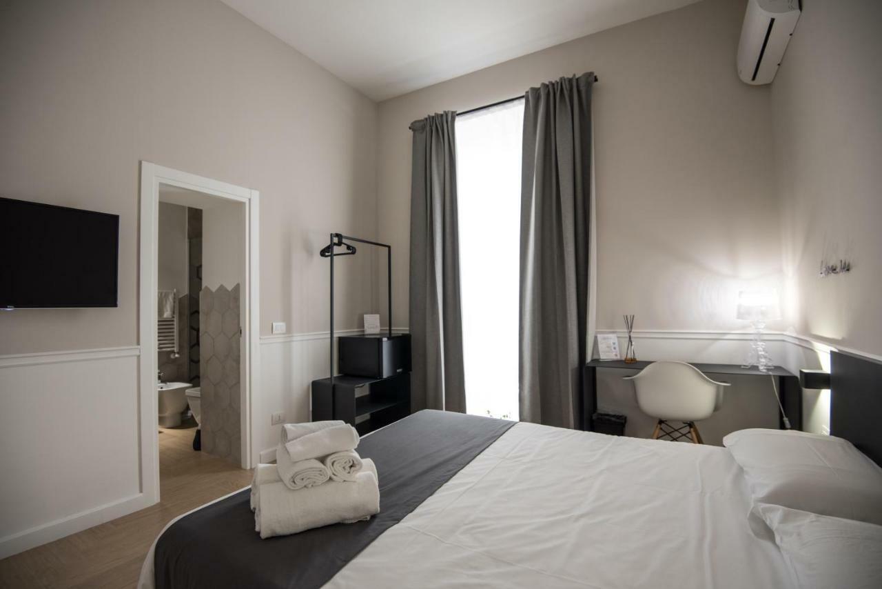 Five Boutique Rooms Napoli Esterno foto