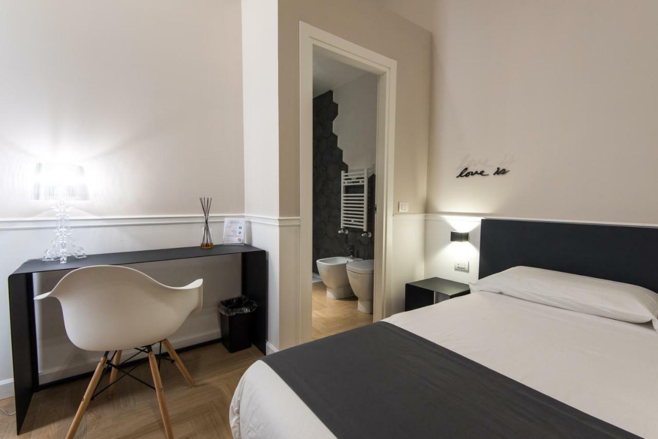 Five Boutique Rooms Napoli Esterno foto