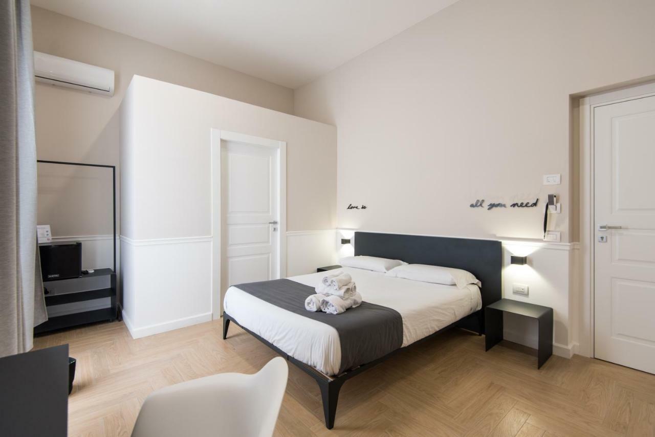 Five Boutique Rooms Napoli Esterno foto