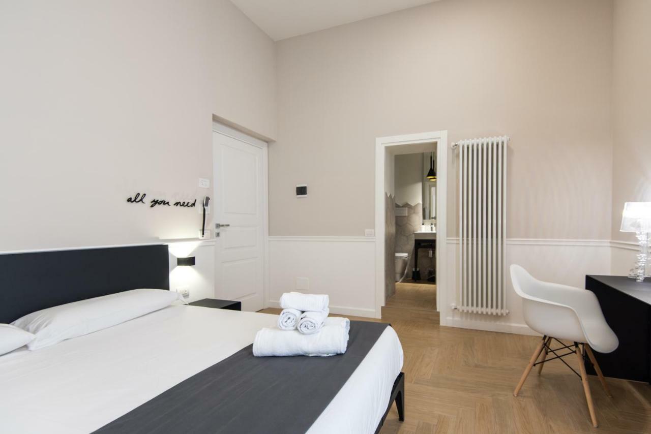 Five Boutique Rooms Napoli Esterno foto