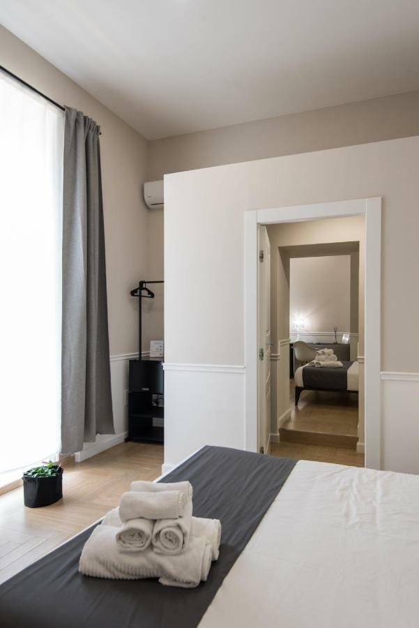 Five Boutique Rooms Napoli Esterno foto